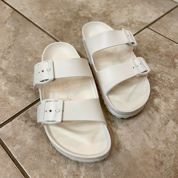Birkenstocks women’s White Slide Sandals with Buckles - Picture 1 of 3